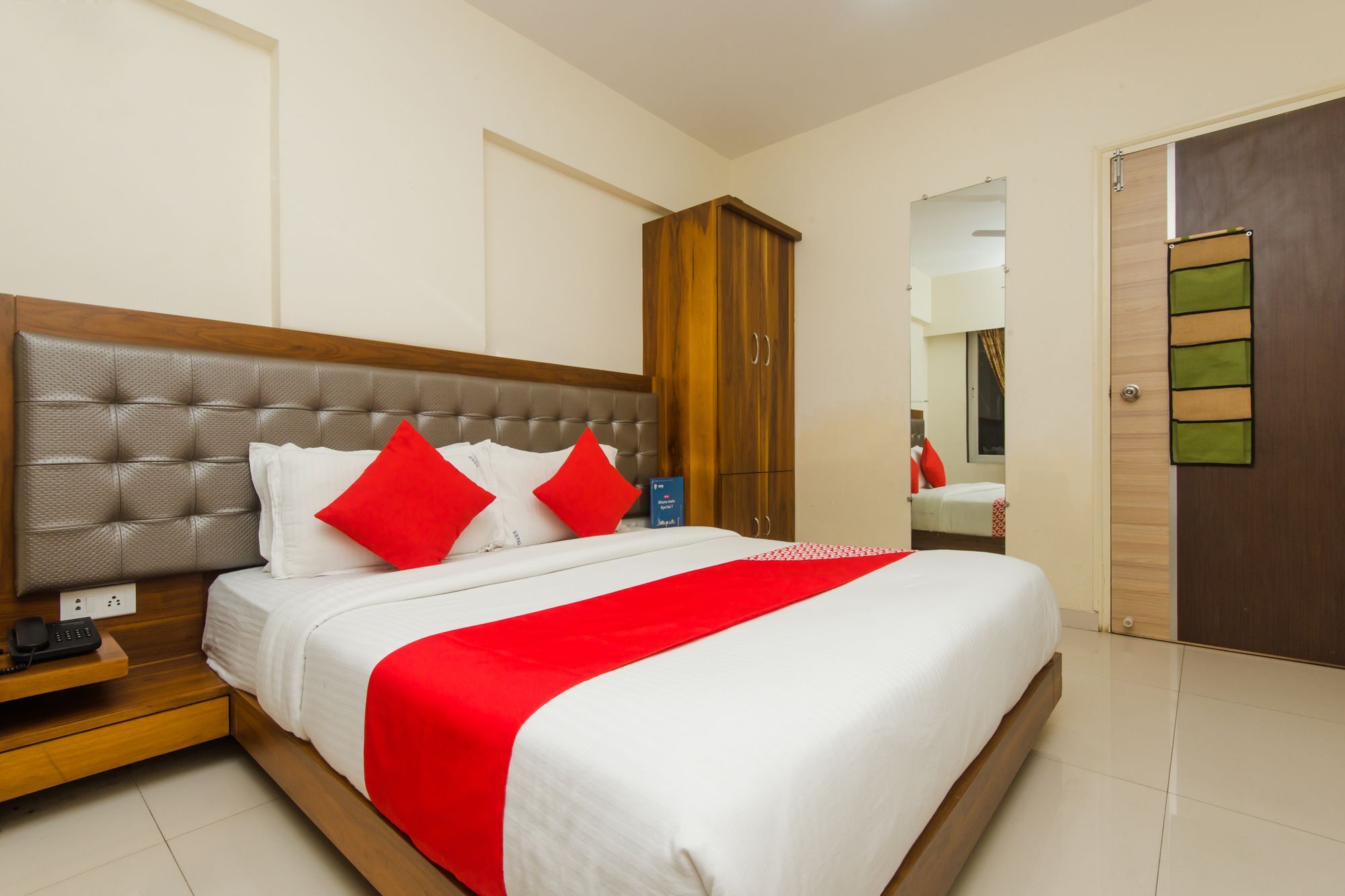 Oyo 11441 Hotel Blue Bells Residency Bombaj Exteriér fotografie